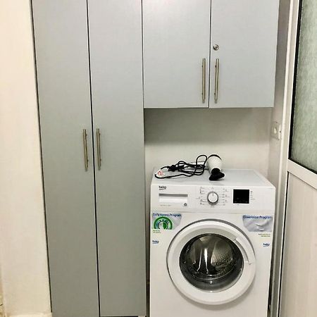 Superb Studio Apartment Near To The City Center Tirana Buitenkant foto